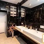 Sienna 41 Boutique