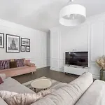 Sienna 41 Boutique Apartman Varsó